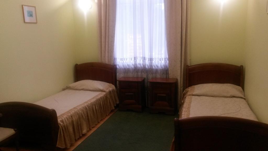 Marlen Hotel Rivne Phòng bức ảnh