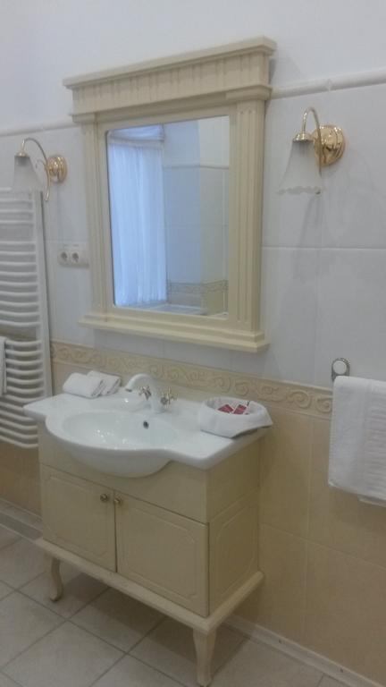 Marlen Hotel Rivne Phòng bức ảnh
